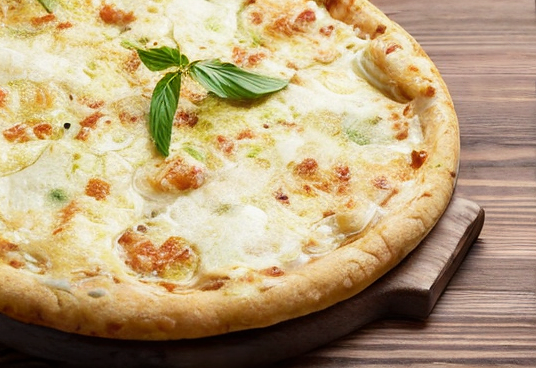 Pizza 4 Quesos